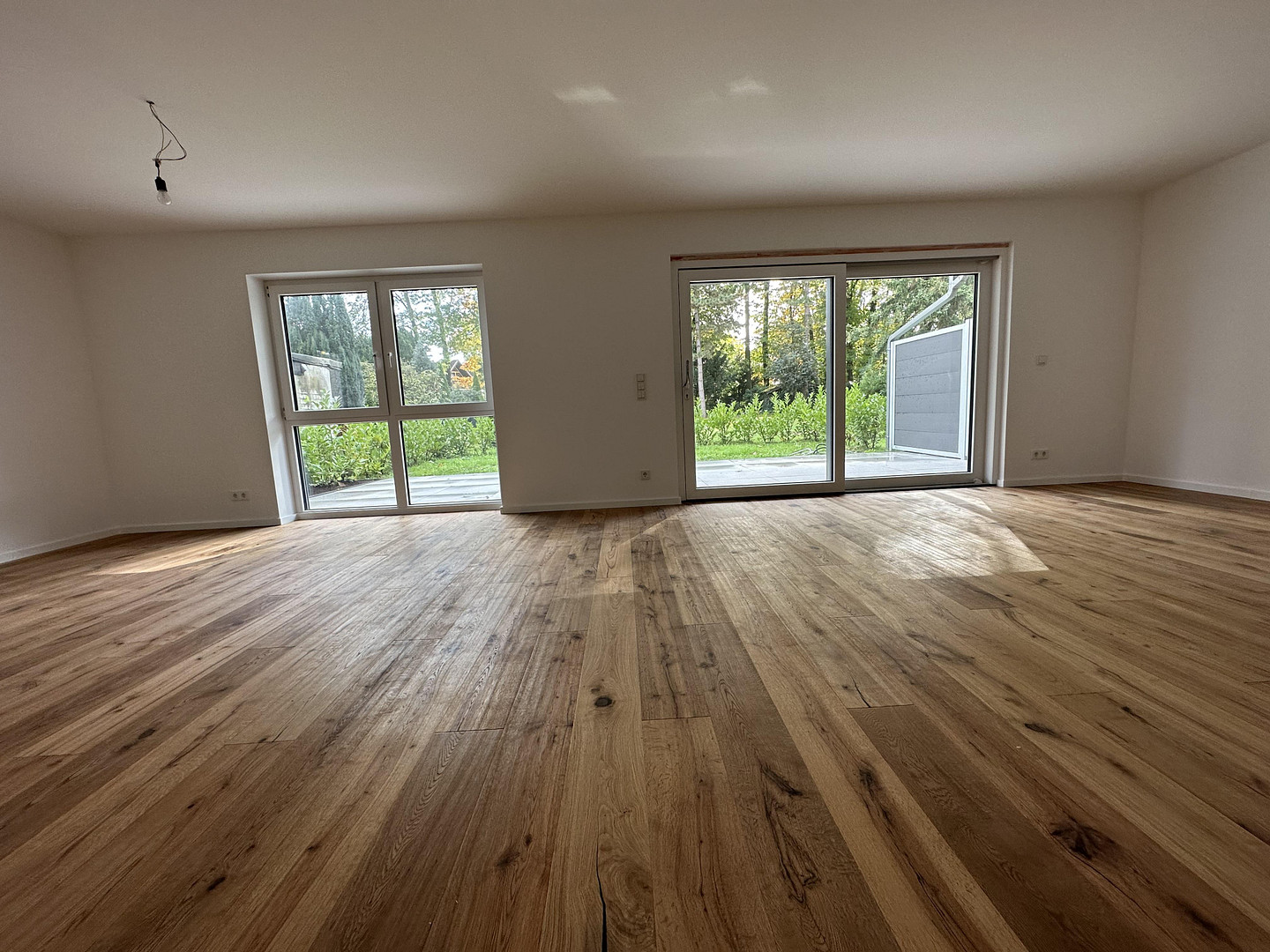 Bezugsfreie 3 Zimmerwohnung mit großer Süd-Terrasse und Garten – Buchenstraße 39, 40599 Düsseldorf(Reisholz) – Vorschaubild 5