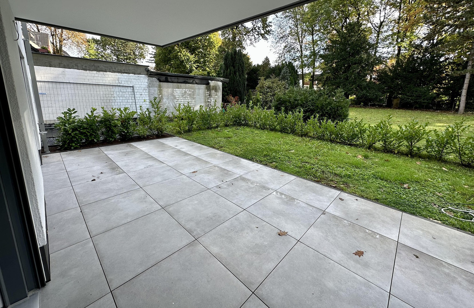 Bezugsfreie 3 Zimmerwohnung mit großer Süd-Terrasse und Garten – Buchenstraße 39, 40599 Düsseldorf(Reisholz) – Vorschaubild 13