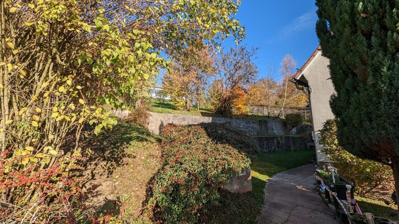 Zweifamilienhaus mit unverbaubarem Blick auf das Saaletal – Bad Neustadt an der Saale(Bad Neustadt a.d. Saale) – Vorschaubild 4