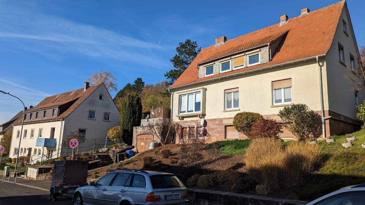Zweifamilienhaus mit unverbaubarem Blick auf das Saaletal – Bad Neustadt an der Saale(Bad Neustadt a.d. Saale) – Vorschaubild 12