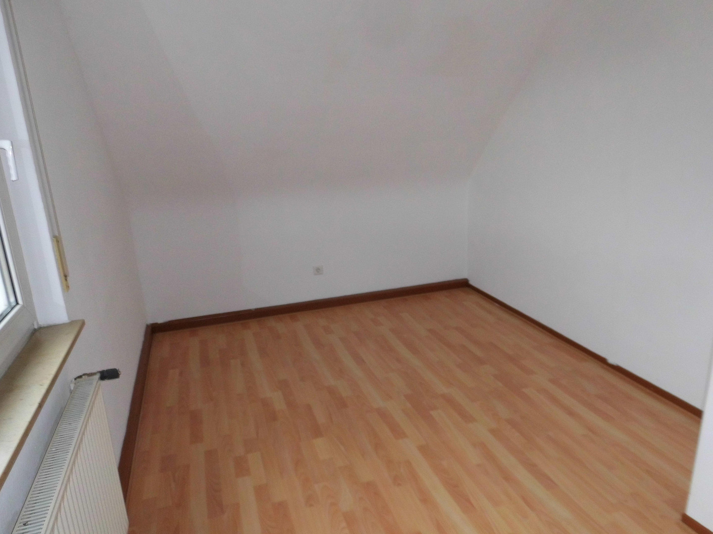 Stadthaus mit Charme, 7 Wohnungen und 4 Garagen – Stuttgart(Bad Cannstatt) – Vorschaubild 7