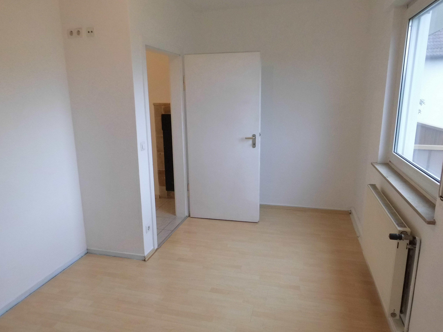 Stadthaus mit Charme, 7 Wohnungen und 4 Garagen – Stuttgart(Bad Cannstatt) – Vorschaubild 14