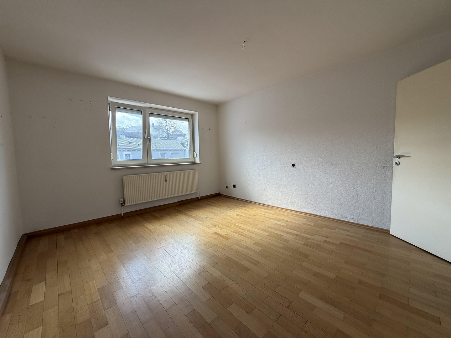 Bezugsfrei! Attraktive 3-Zimmer-Dachgeschosswohnung im Herzen von Dachau! – Brucker Str. 1, 85221 Dachau – Vorschaubild 7