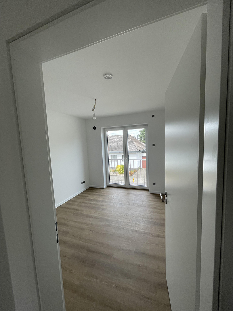 Attraktive 3 Zimmer Wohnung im 1.OG mit Dachterasse in Kempen, St.Hubert – Kempen(Sankt Hubert) – Vorschaubild 6