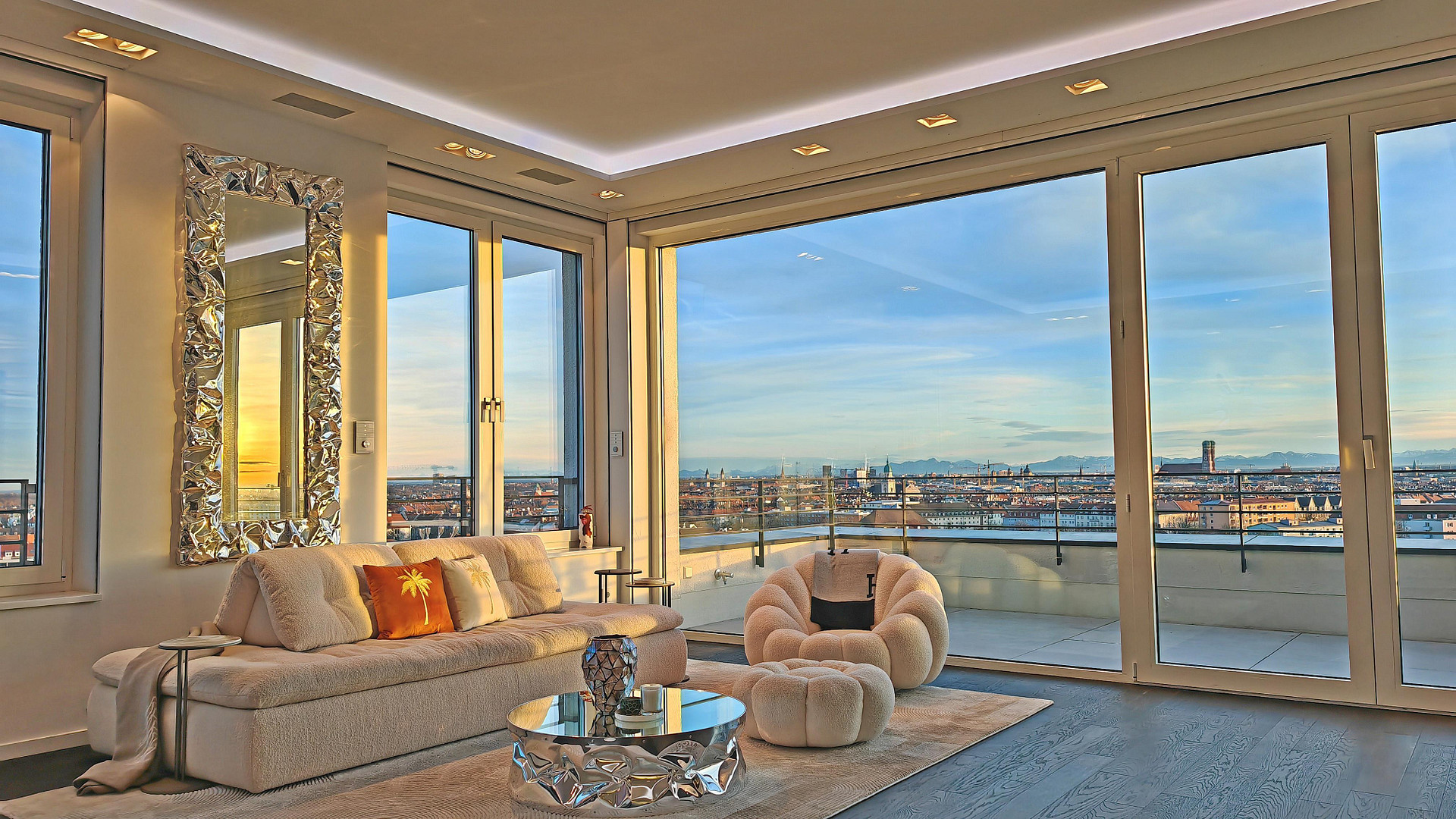 Einmalige CHANCE: Munich's Penthouse No.1 - Wohnen mit Münchens bekanntestem Panorama – München(Schwabing) – Vorschaubild 4