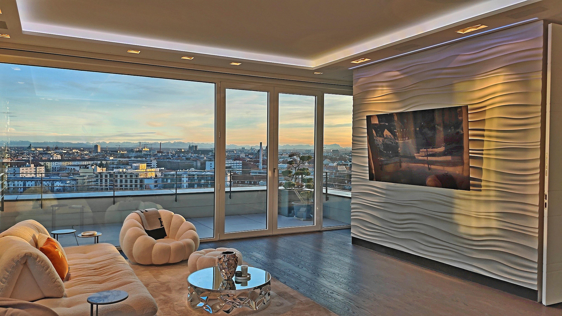 Einmalige CHANCE: Munich's Penthouse No.1 - Wohnen mit Münchens bekanntestem Panorama – München(Schwabing) – Vorschaubild 9