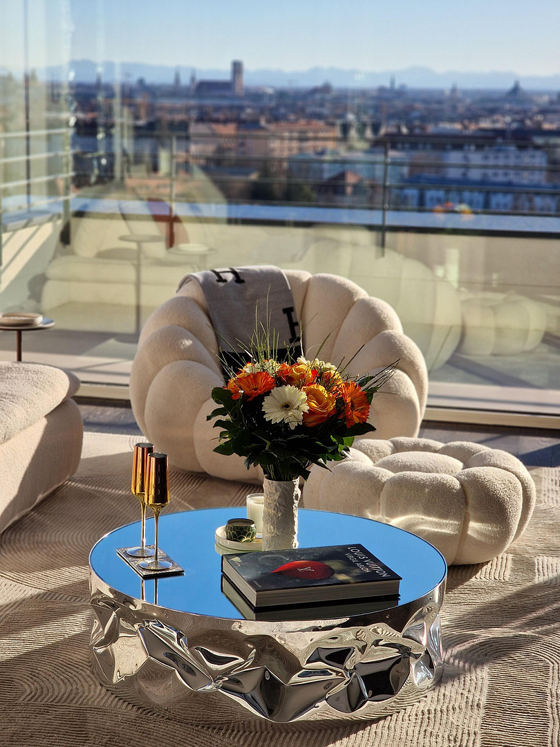 Einmalige CHANCE: Munich's Penthouse No.1 - Wohnen mit Münchens bekanntestem Panorama – München(Schwabing) – Vorschaubild 33