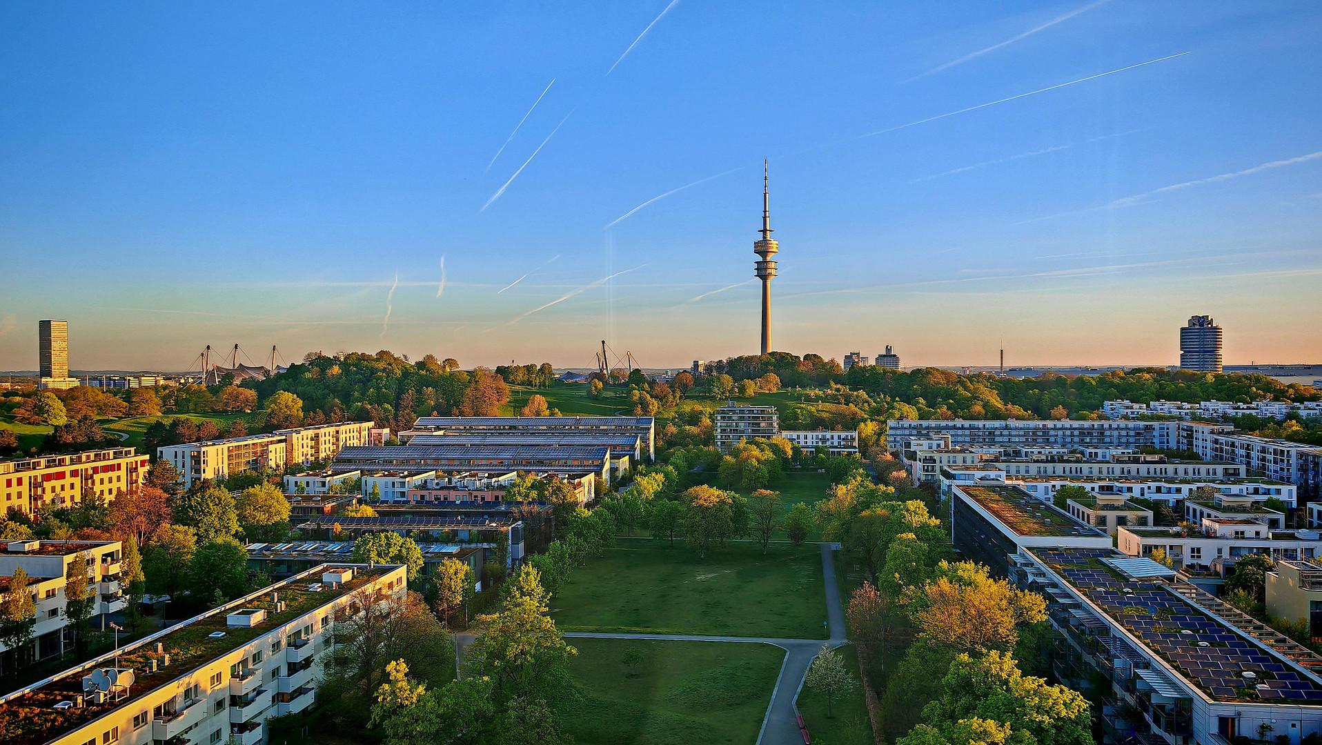 Einmalige CHANCE: Munich's Penthouse No.1 - Wohnen mit Münchens bekanntestem Panorama – München(Schwabing) – Vorschaubild 32