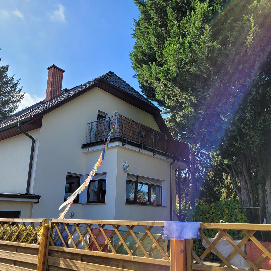 Provisionsfreies Einfamilienhaus – kernsaniert + Neubau-OG (2000), 800 m² Garten, Kamin, ruhige Lage – Berlin(Biesdorf) – Vorschaubild 24