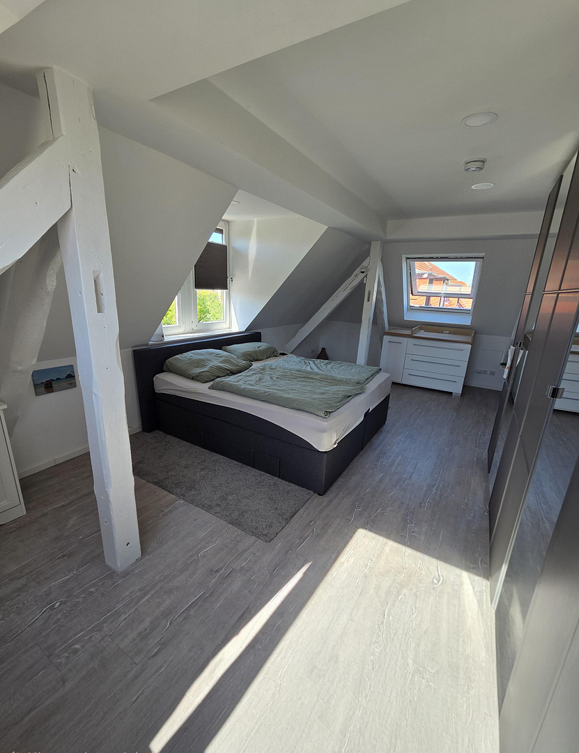Provisionsfrei: Exklusive, lichtdurchflutete 3½ Zimmer Dachgeschosswohnung mit Ausbaureserve – Tangermünder Weg 18, 13583 Berlin(Falkenhagener Feld) – Vorschaubild 21