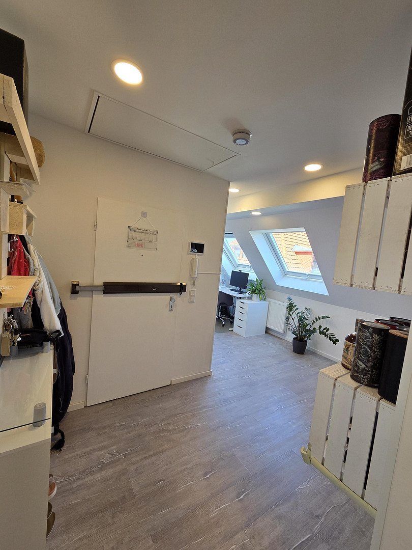 Provisionsfrei: Exklusive, lichtdurchflutete 3½ Zimmer Dachgeschosswohnung mit Ausbaureserve – Tangermünder Weg 18, 13583 Berlin(Falkenhagener Feld) – Vorschaubild 14