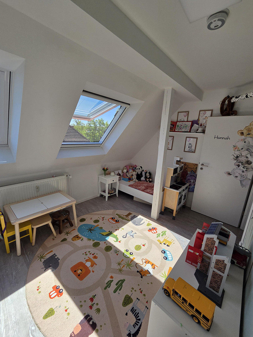 Provisionsfrei: Exklusive, lichtdurchflutete 3½ Zimmer Dachgeschosswohnung mit Ausbaureserve – Tangermünder Weg 18, 13583 Berlin(Falkenhagener Feld) – Vorschaubild 18