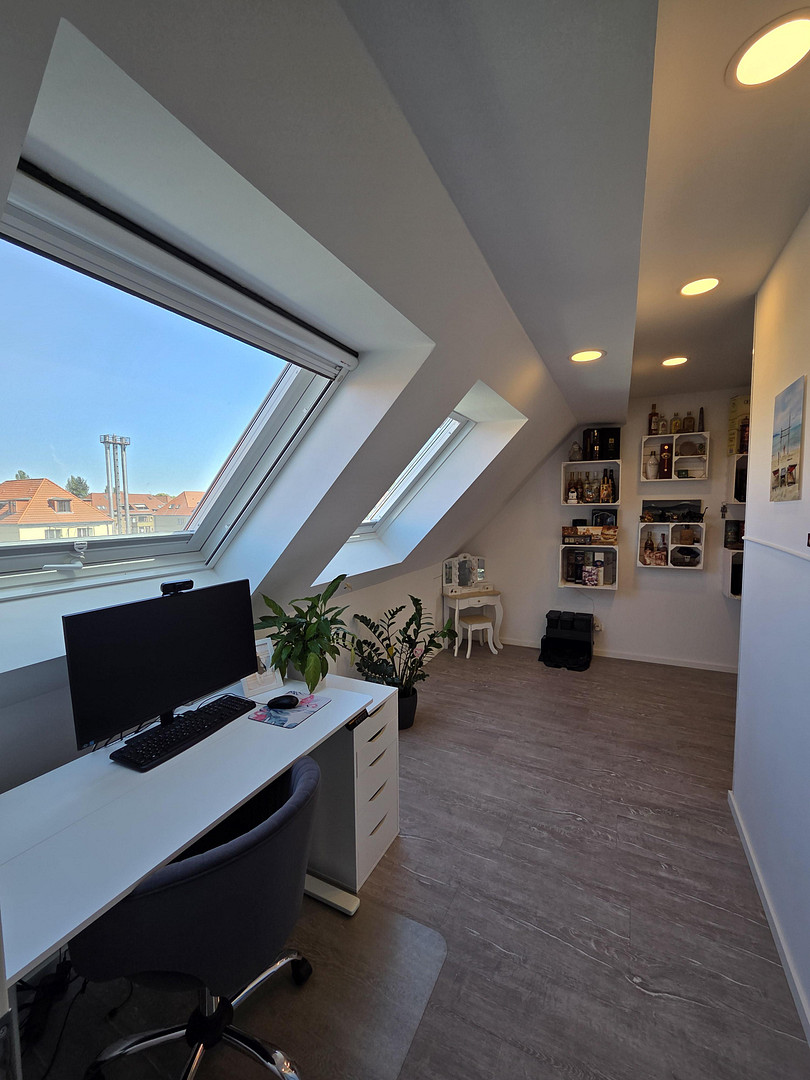 Provisionsfrei: Exklusive, lichtdurchflutete 3½ Zimmer Dachgeschosswohnung mit Ausbaureserve – Tangermünder Weg 18, 13583 Berlin(Falkenhagener Feld) – Vorschaubild 15