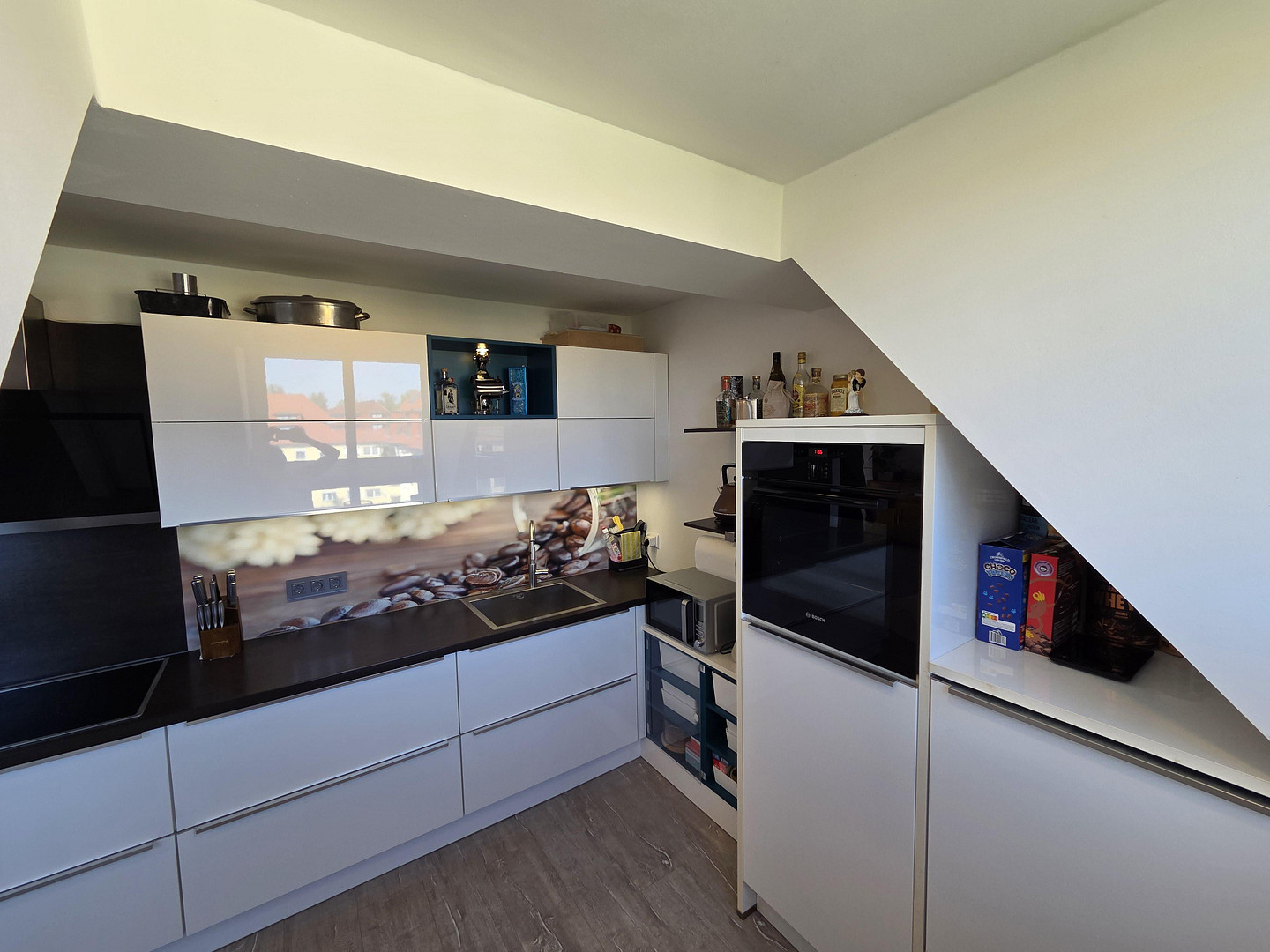 Provisionsfrei: Exklusive, lichtdurchflutete 3½ Zimmer Dachgeschosswohnung mit Ausbaureserve – Tangermünder Weg 18, 13583 Berlin(Falkenhagener Feld) – Vorschaubild 6