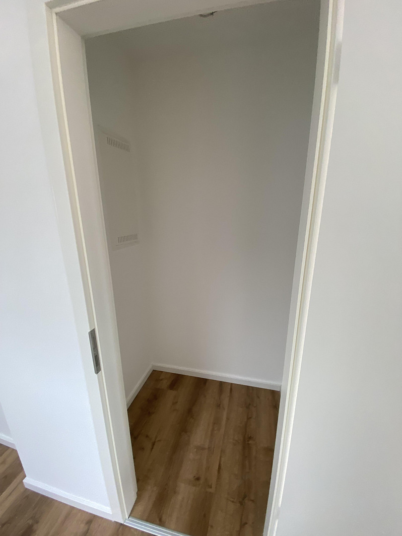 Dachgeschosswohnung / Mietwohnung in Köln Lövenich / Balkon Stellplatz Erstbezug Wärmepumpe Aufzug – Brauweilerstraße 79, 50489 Köln-Lövenich(Lövenich) – Vorschaubild 13