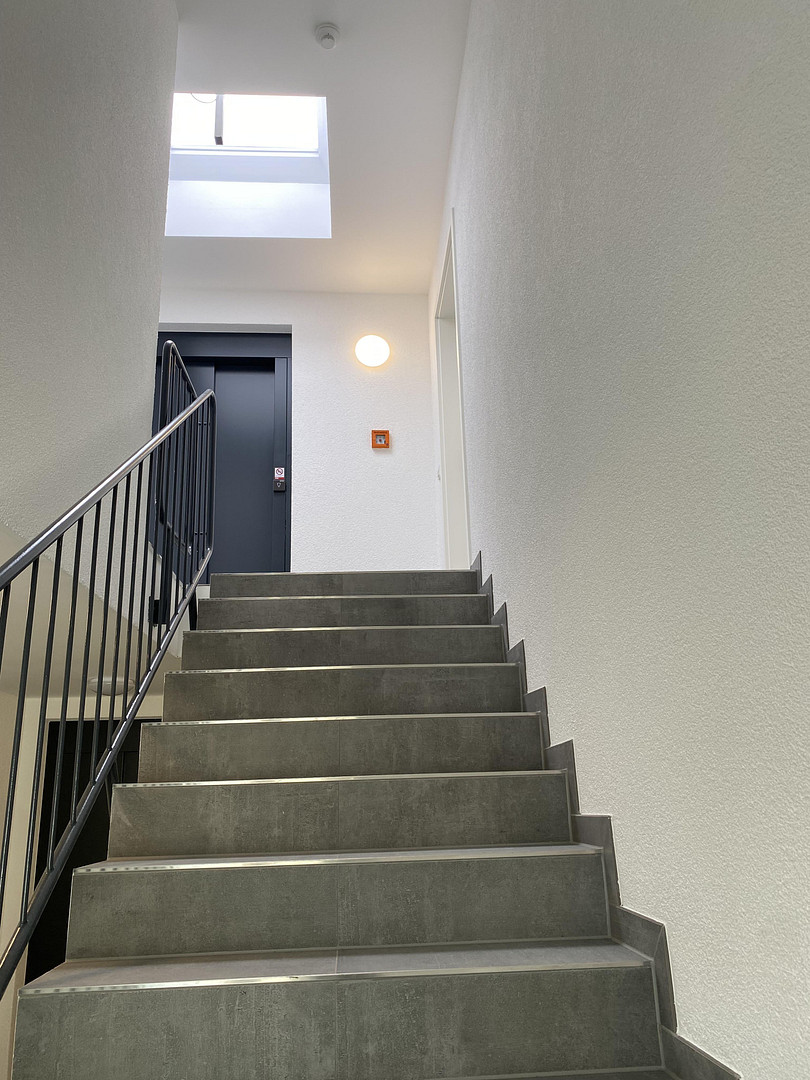 Dachgeschosswohnung / Mietwohnung in Köln Lövenich / Balkon Stellplatz Erstbezug Wärmepumpe Aufzug – Brauweilerstraße 79, 50489 Köln-Lövenich(Lövenich) – Vorschaubild 17