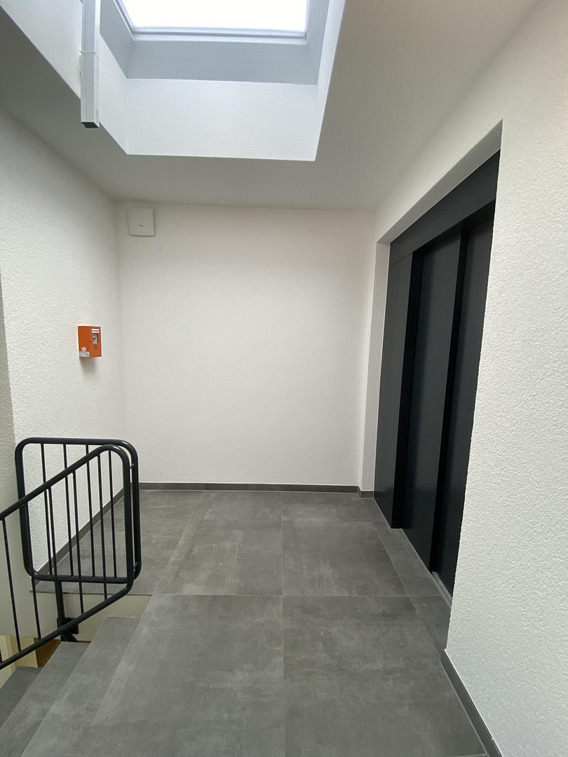 Dachgeschosswohnung / Mietwohnung in Köln Lövenich / Balkon Stellplatz Erstbezug Wärmepumpe Aufzug – Brauweilerstraße 79, 50489 Köln-Lövenich(Lövenich) – Vorschaubild 16