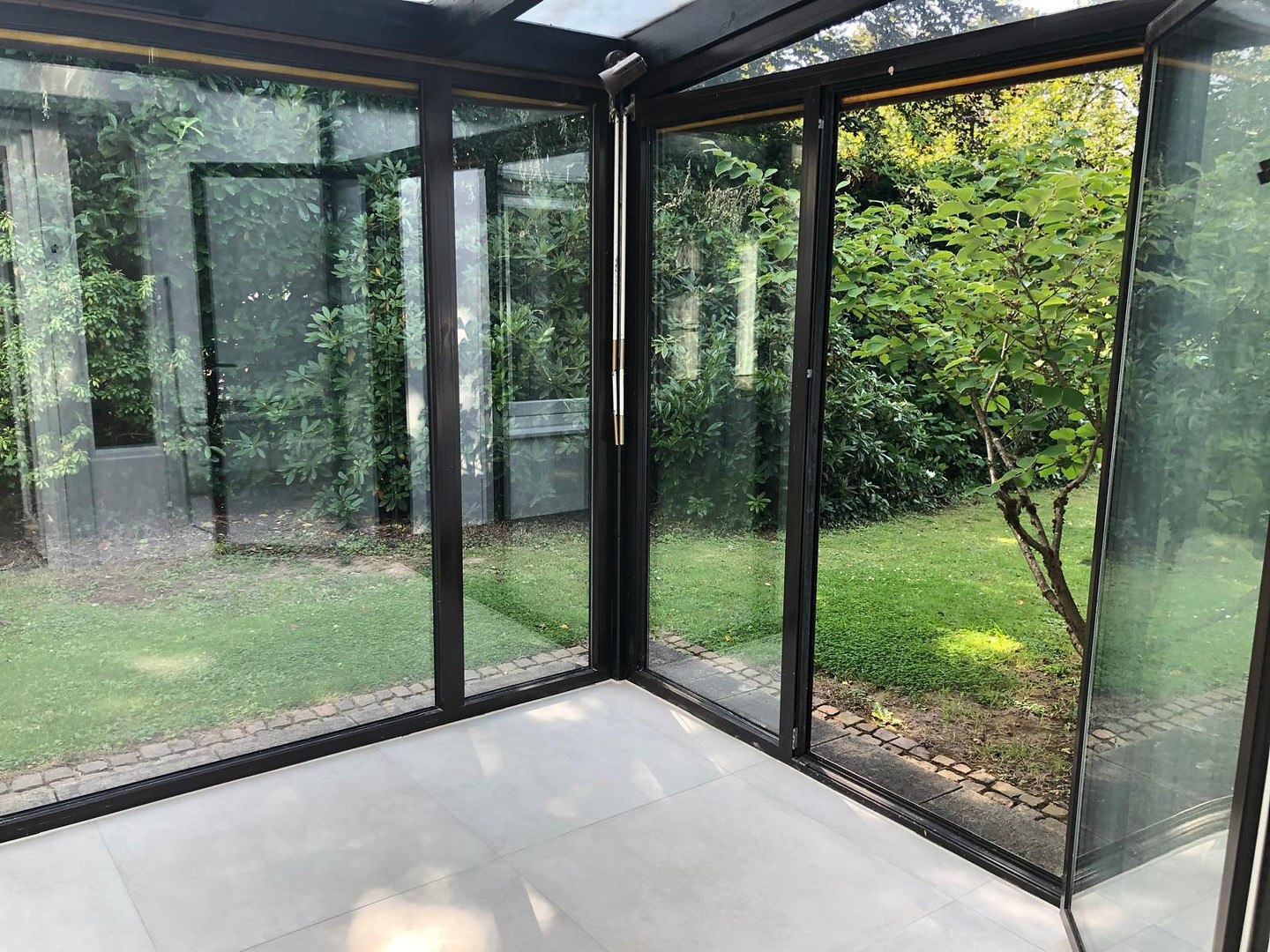 Exklusives Einfamilienhaus mit großem Garten & Pool in Karlsruhe-Durlach (Geigersberg) zu vermieten – Karlsruhe(Durlach) – Vorschaubild 6