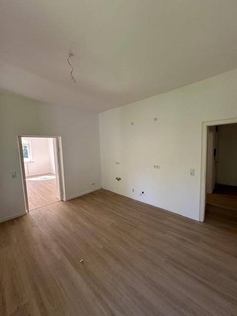 Erstbezug Sanierter Altbau! Wunderschöne 3 ZW + sehr großer Wohnküche! – Waldstromerstr. 18, 90453 Nürnberg(Reichelsdorf) – Vorschaubild 3