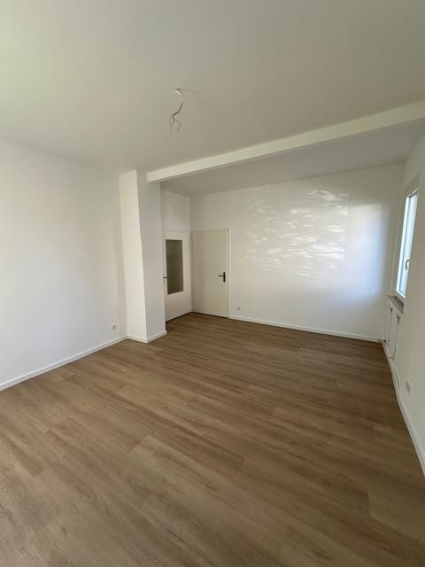 Erstbezug Sanierter Altbau! Wunderschöne 3 ZW + sehr großer Wohnküche! – Waldstromerstr. 18, 90453 Nürnberg(Reichelsdorf) – Vorschaubild 7