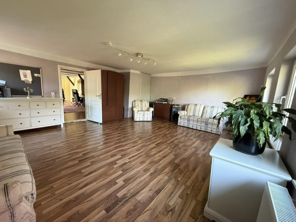 🏡 Mehrgenerationenhaus mit Entwicklungspotenzial nahe Eckernförde – 275 m² | 1.080 m² Grundstück – Osterby – Vorschaubild 19