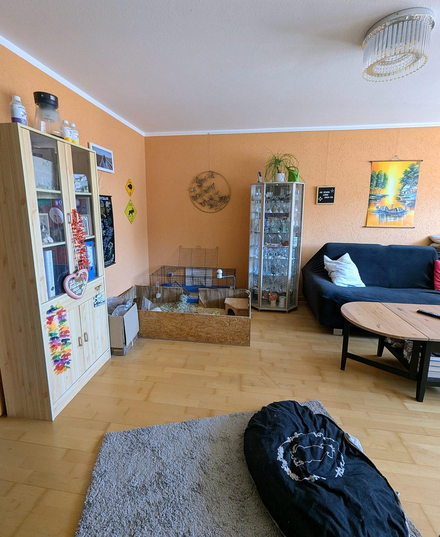 Geräumige und zentrale Wohnung inkl. Tiefgaragen-Stellplatz, Provisionsfrei! – Augsburg(Pfersee) – Vorschaubild 2