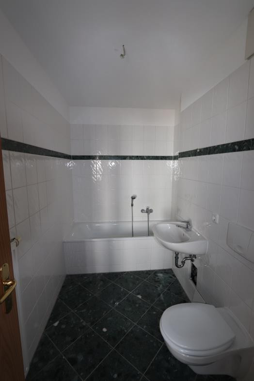 Außergewöhnliche Wohnung in toller Lage! Parkett, Wintergarten, Balkon/Terrasse – Chemnitz(Gablenz) – Vorschaubild 8