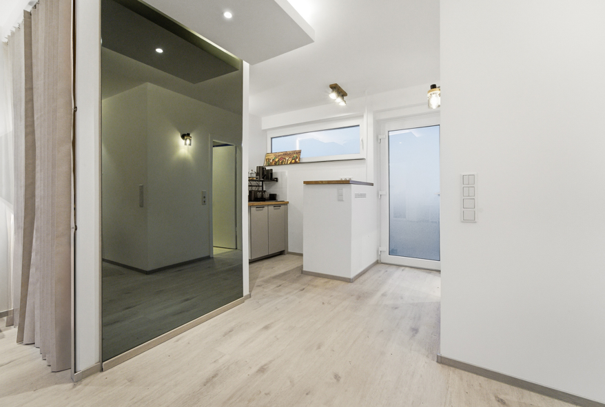 Licht. Luft. Weitblick. Saniertes Apartment in Top Lage – Klapheckstr. 2, 40474 Düsseldorf(Stockum) – Vorschaubild 4