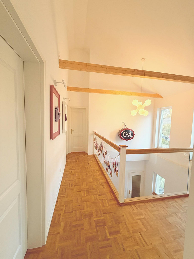Saniertes freistehendes Architektenhaus mit großem Grundstück und viel Privatsphäre – Berlin(Hermsdorf) – Vorschaubild 3