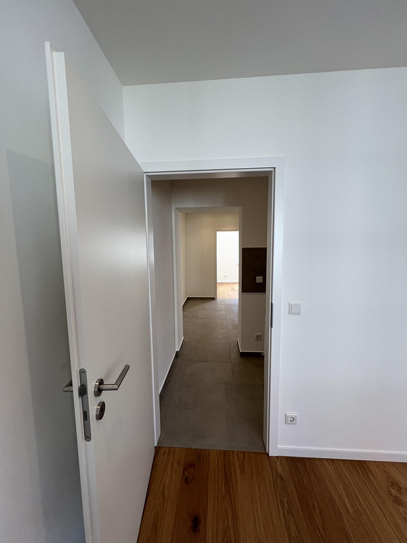 Frisch sanierte 3 Zimmer-Wohnung mit großem Süd-/Westbalkon – Düsseldorf(Bilk) – Vorschaubild 4