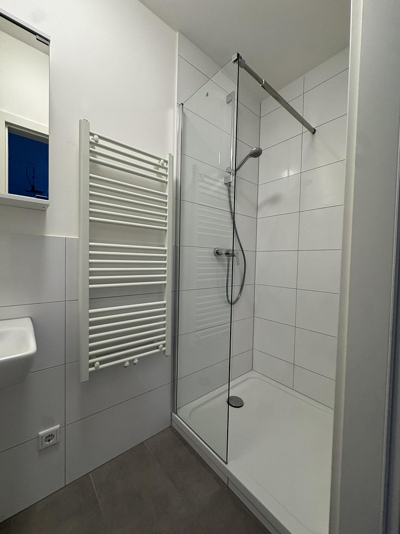 Neue ruhige 2-Zi-Hinterhofwohnung mit EBK im beliebten Szeneviertel – Birkenstraße 147, 40233 Düsseldorf(Flingern) – Vorschaubild 7