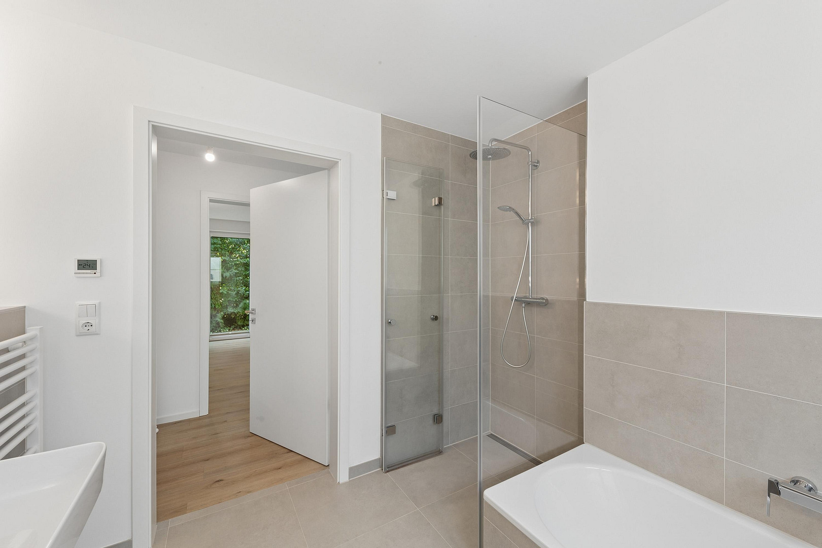 Neuwertige 3 - Zimmer - Balkonwohnung mit erstklassiger Ausstattung in Top - Lage von Meiendorf – Ziehrerweg 5a, 22145 Hamburg(Rahlstedt) – Vorschaubild 11