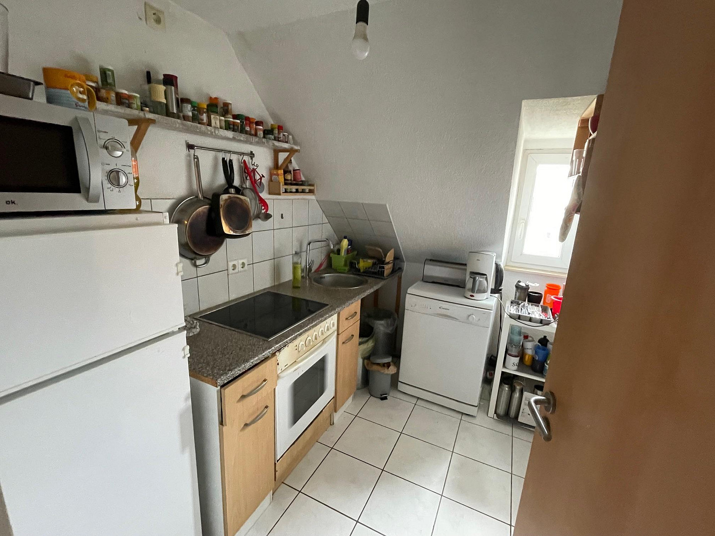 Zentrale Maisonette Wohnung auch für Eigennutzer geeignet – Luitpoldstr. 27, 89231 Neu-Ulm – Vorschaubild 6