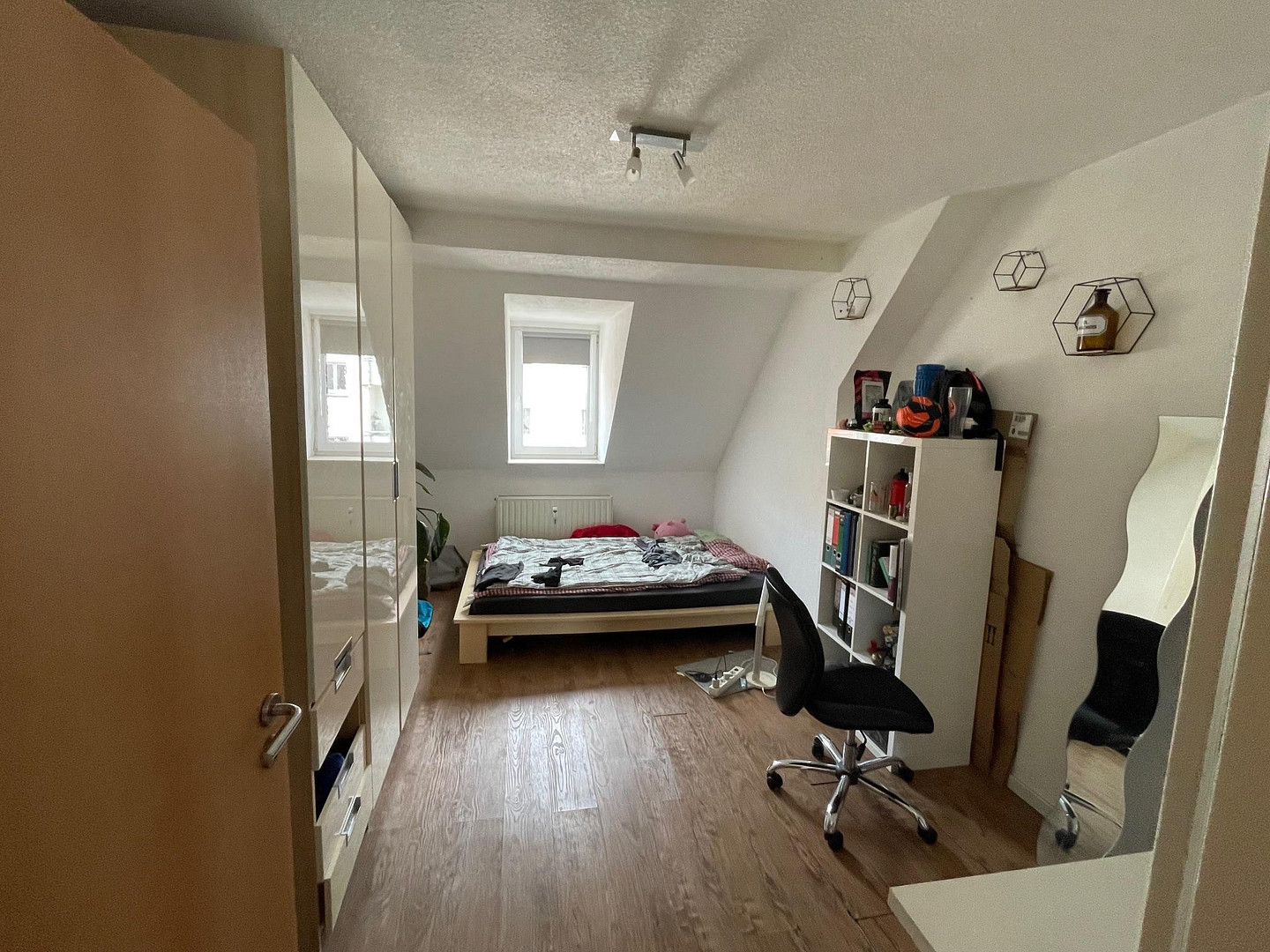 Zentrale Maisonette Wohnung auch für Eigennutzer geeignet – Luitpoldstr. 27, 89231 Neu-Ulm – Vorschaubild 3
