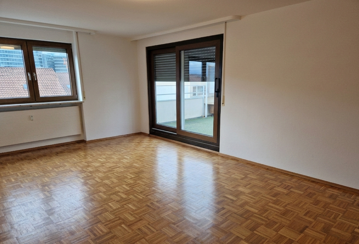 3-Zimmer Penthouse mit Dachterrasse, Aufzug und Garage in Stuttgart – Mäulenstr.27, 70327 Stuttgart(Untertürkheim) – Vorschaubild 4