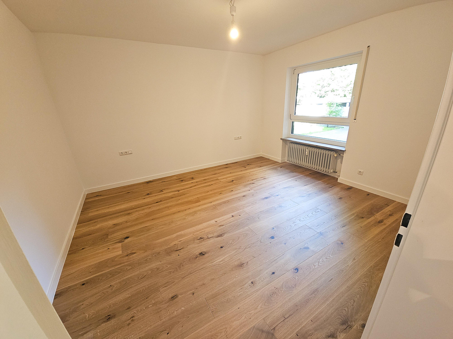 Provisionsfreie 3-Zi-Wohnung- Renoviert mit Südbalkon in der Herzogstrasse – Herzogstrasse 112, 80796 München(Schwabing) – Vorschaubild 6