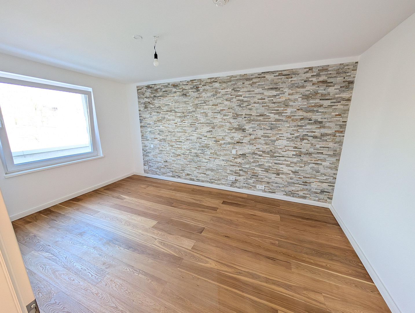 PROVISIONSFREI | Erstbezug nach Modernisierung: Penthouse Wohnung inkl. Tiefgaragenstellplatz – Saseler Chaussee 4a, 22391 Hamburg(Wellingsbüttel) – Vorschaubild 13