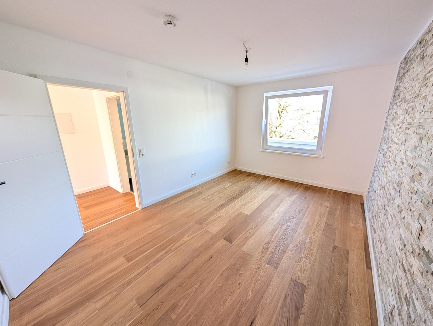 PROVISIONSFREI | Erstbezug nach Modernisierung: Penthouse Wohnung inkl. Tiefgaragenstellplatz – Saseler Chaussee 4a, 22391 Hamburg(Wellingsbüttel) – Vorschaubild 14