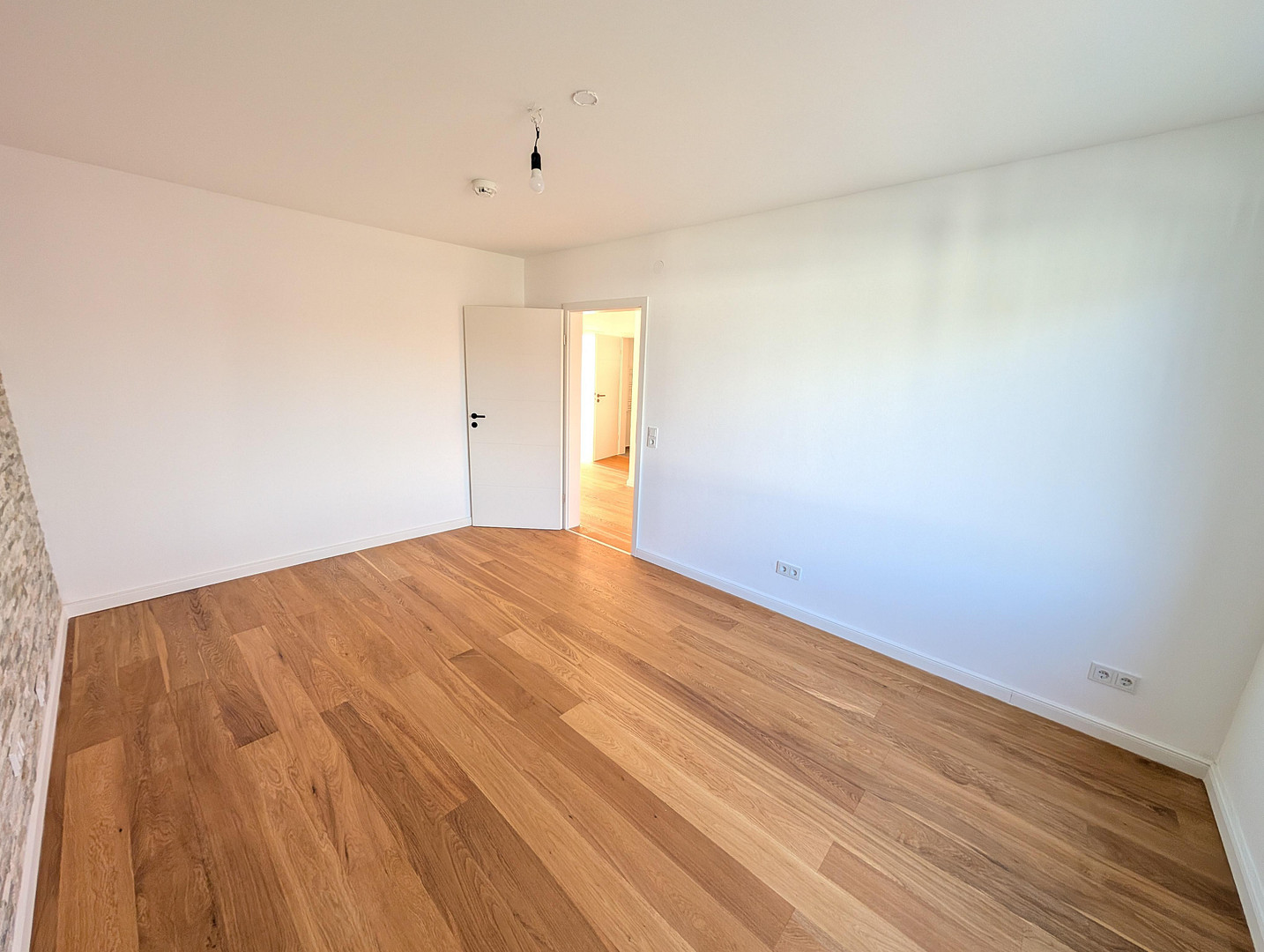 PROVISIONSFREI | Erstbezug nach Modernisierung: Penthouse Wohnung inkl. Tiefgaragenstellplatz – Saseler Chaussee 4a, 22391 Hamburg(Wellingsbüttel) – Vorschaubild 15