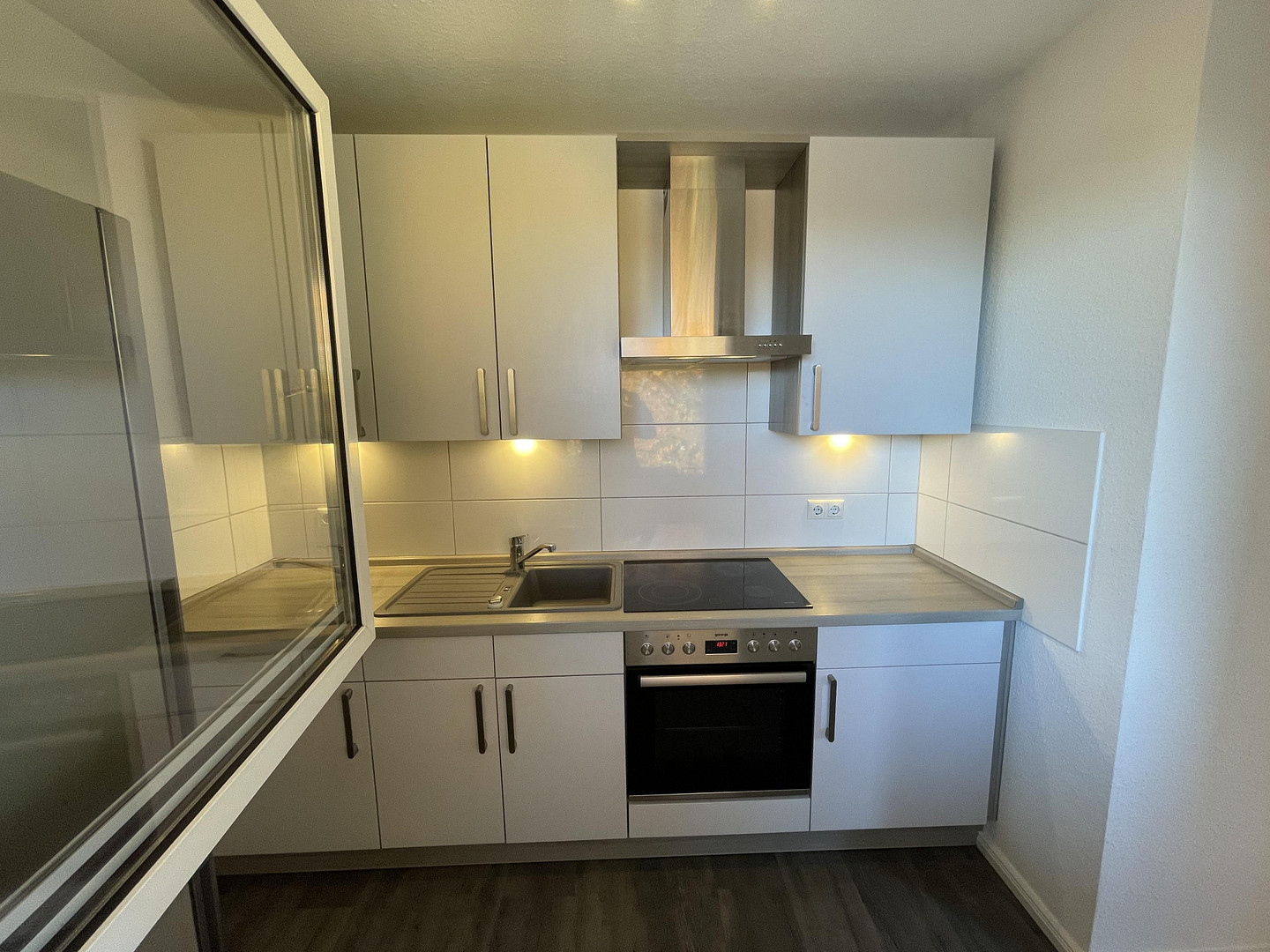 Ruhig, zentral, 1-Zimmer-Wohnung mit Balkon in Barmstedt ab 01.08.26 frei von privat