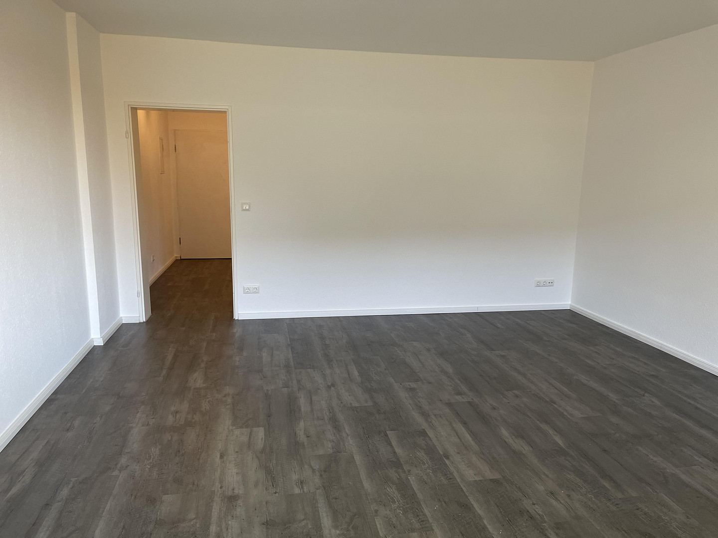 Ruhig, zentral, 1-Zimmer-Wohnung mit Balkon in Barmstedt ab 01.08.26 frei von privat – Erlengrund 2, 25355 Barmstedt – Vorschaubild 9