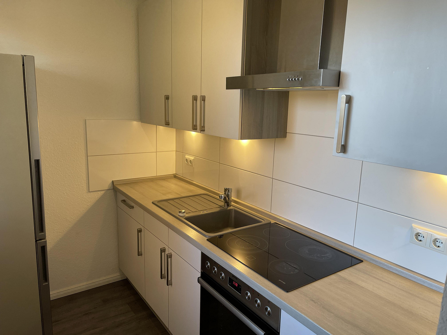 Ruhig, zentral, 1-Zimmer-Wohnung mit Balkon in Barmstedt ab 01.08.26 frei von privat – Erlengrund 2, 25355 Barmstedt – Vorschaubild 3