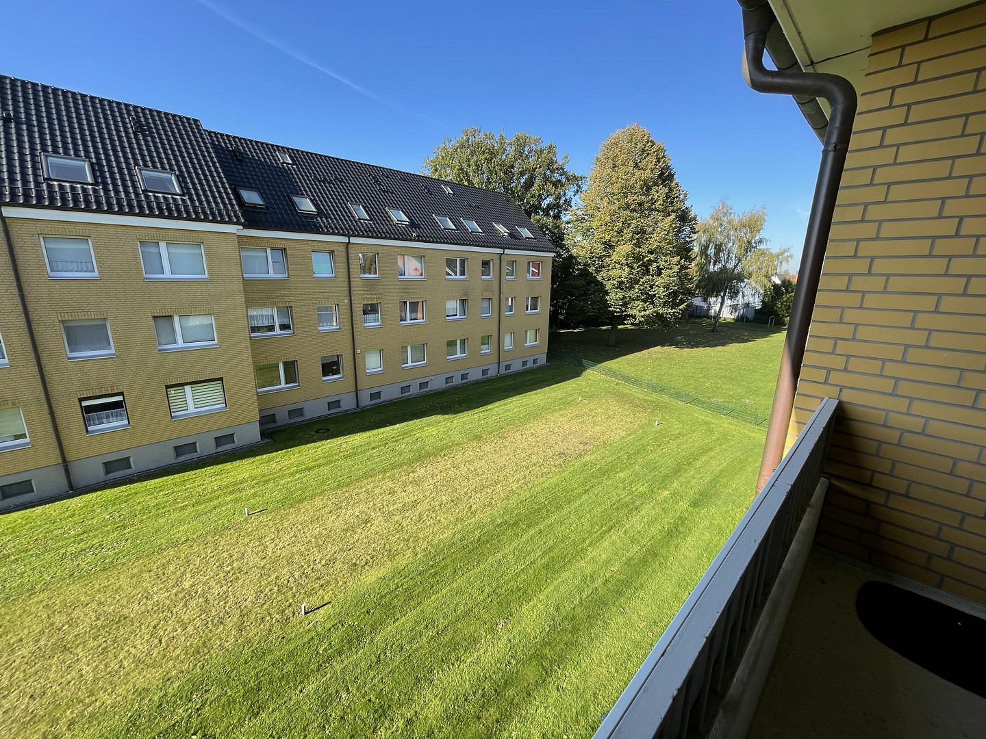 Ruhig, zentral, 1-Zimmer-Wohnung mit Balkon in Barmstedt ab 01.08.26 frei von privat – Erlengrund 2, 25355 Barmstedt – Vorschaubild 5