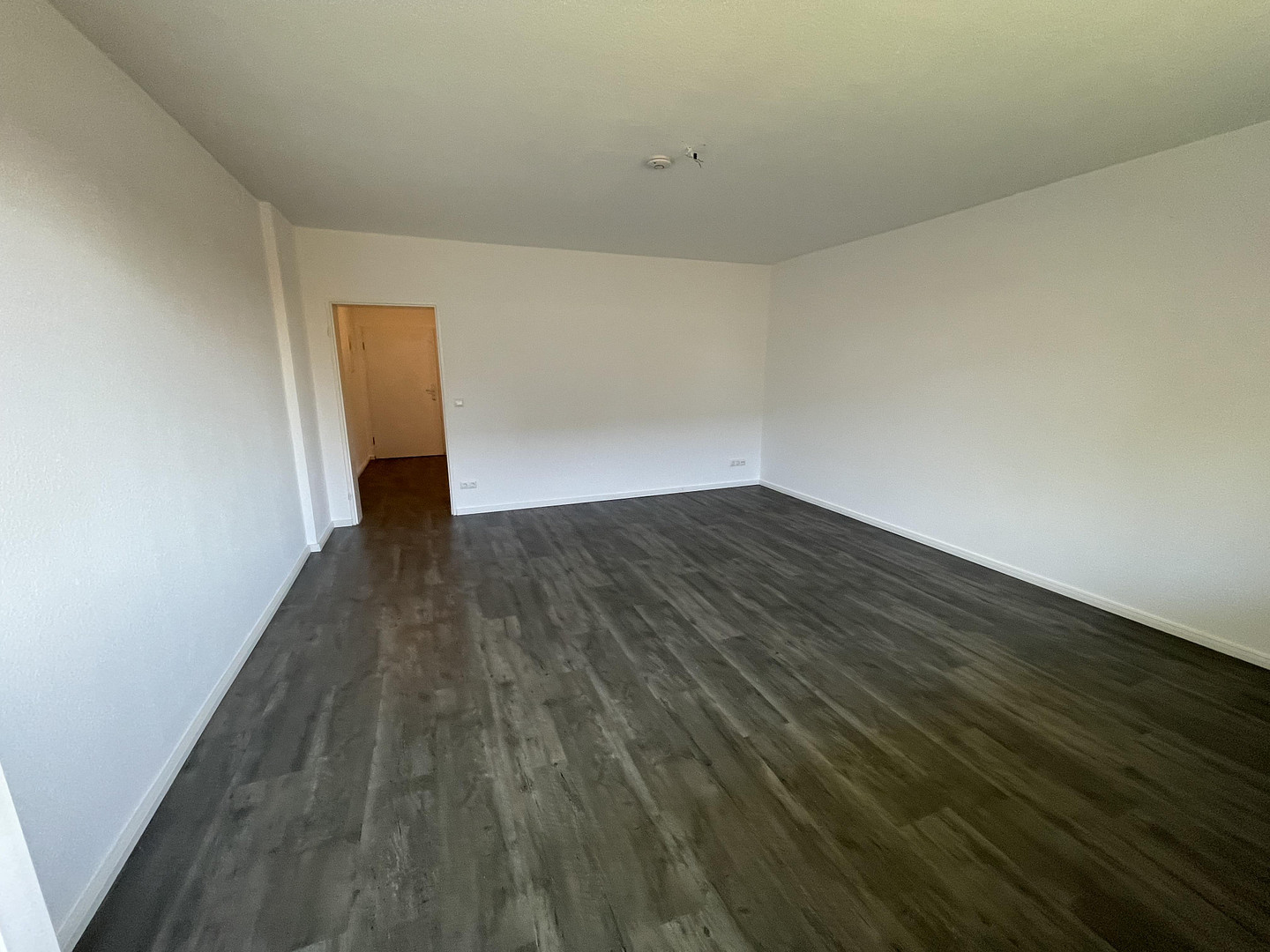 Ruhig, zentral, 1-Zimmer-Wohnung mit Balkon in Barmstedt ab 01.08.26 frei von privat – Erlengrund 2, 25355 Barmstedt – Vorschaubild 19