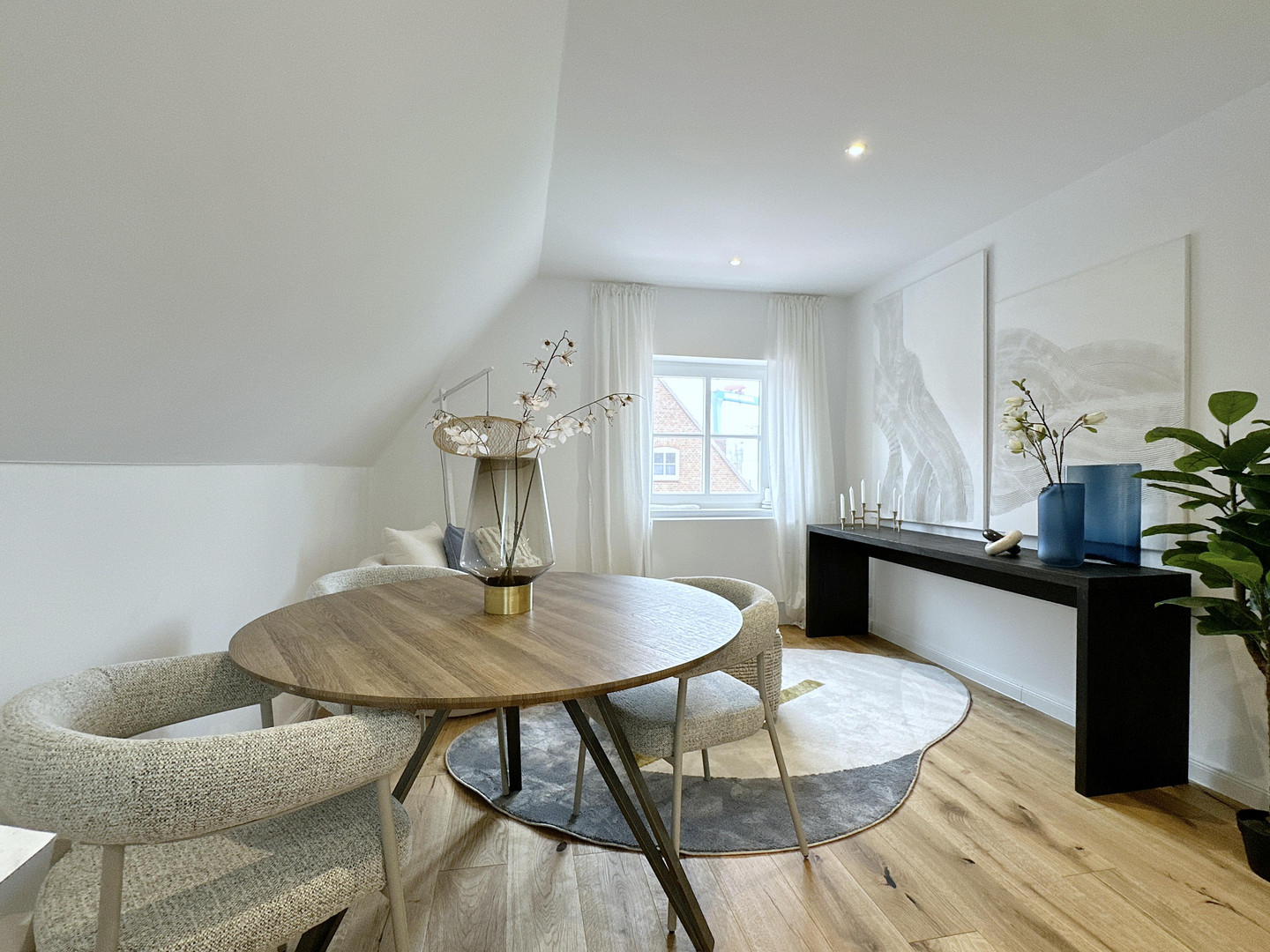 Exklusive Dachgeschosswohnung in Warnemünde – hochwertig saniert & stilvoll modernisiert – Rostock-Warnemünde(Warnemünde) – Vorschaubild 4