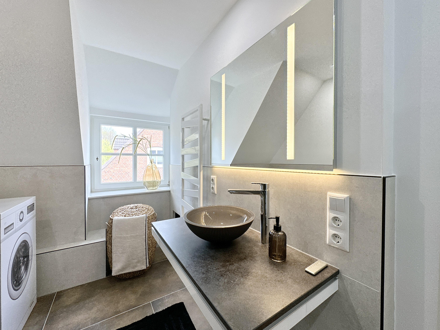 Exklusive Dachgeschosswohnung in Warnemünde – hochwertig saniert & stilvoll modernisiert – Rostock-Warnemünde(Warnemünde) – Vorschaubild 9