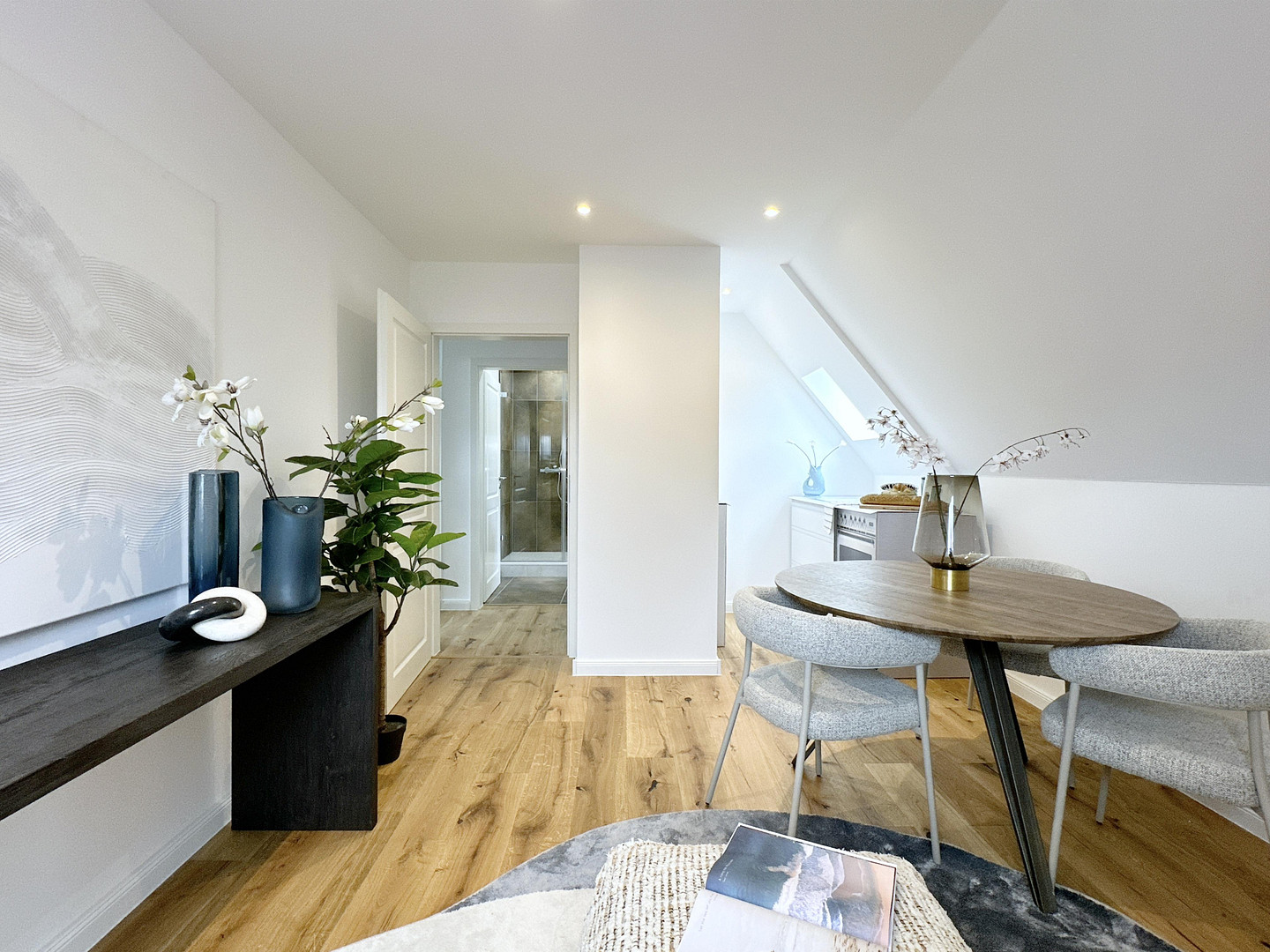 Exklusive Dachgeschosswohnung in Warnemünde – hochwertig saniert & stilvoll modernisiert – Rostock-Warnemünde(Warnemünde) – Vorschaubild 3