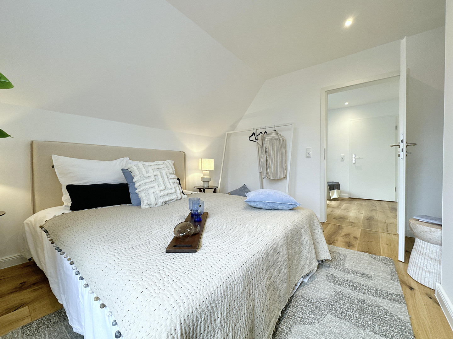 Exklusive Dachgeschosswohnung in Warnemünde – hochwertig saniert & stilvoll modernisiert – Rostock-Warnemünde(Warnemünde) – Vorschaubild 7