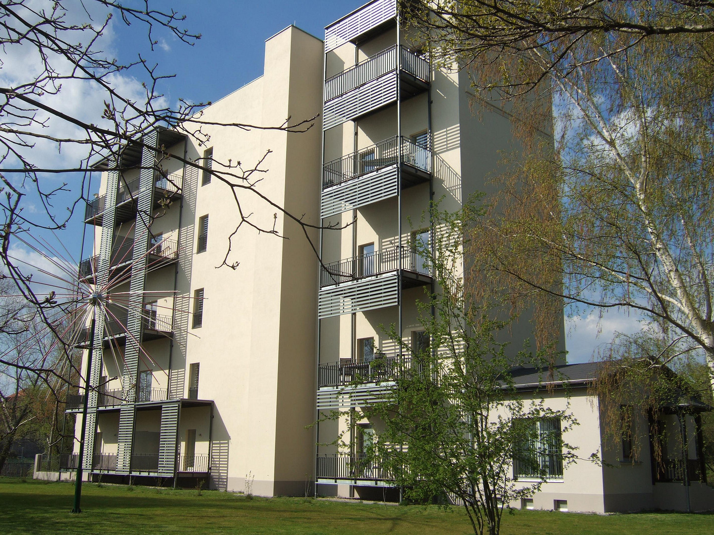 Studiowohnung auf der Elbinsel mit Balkon und Elbblick – Kleiner Stadtmarsch 9, 39114 Magdeburg – Vorschaubild 2