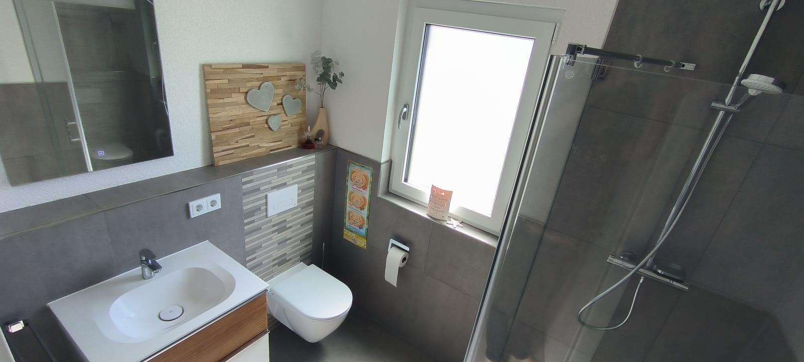 Exklusives KfW-40+ Einfamilienhaus - Provisionsfrei ! - Ab 01.09.2026 Bezugsbereit – Sandbühl 22, 72511 Bingen – Vorschaubild 9